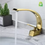 Torneira Banheiro Metal design curvo dourada - Imagem 6